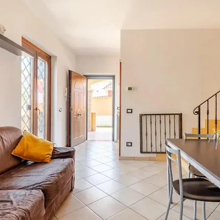 Garden Villa - Free Parking, Wi-Fi E Netflix Fiumicino Buitenkant foto