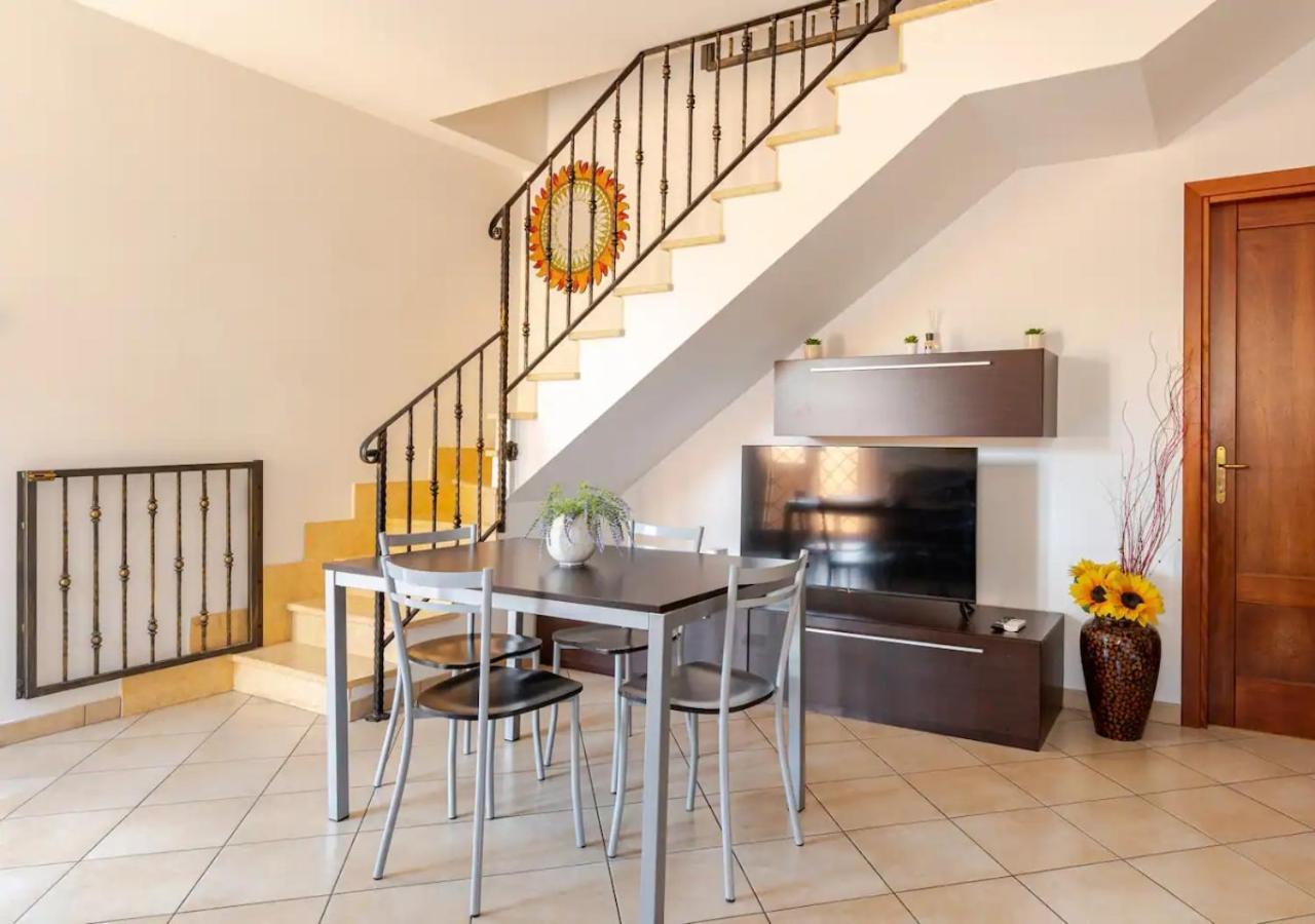 Garden Villa - Free Parking, Wi-Fi E Netflix Ferienhaus *
